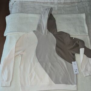 ALO Yoga Cream and Tan Hoodie